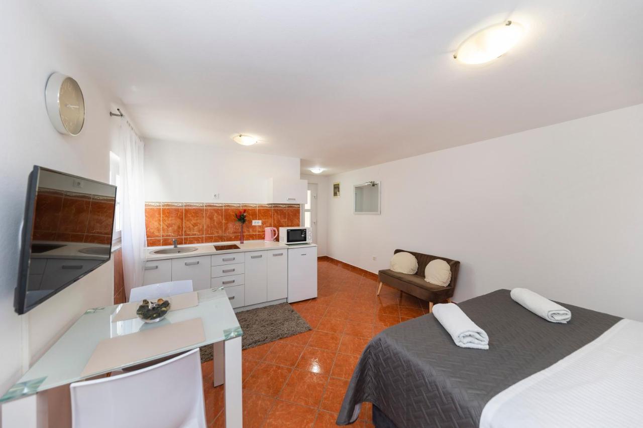 Apartmani Valentina Zadar Exterior foto