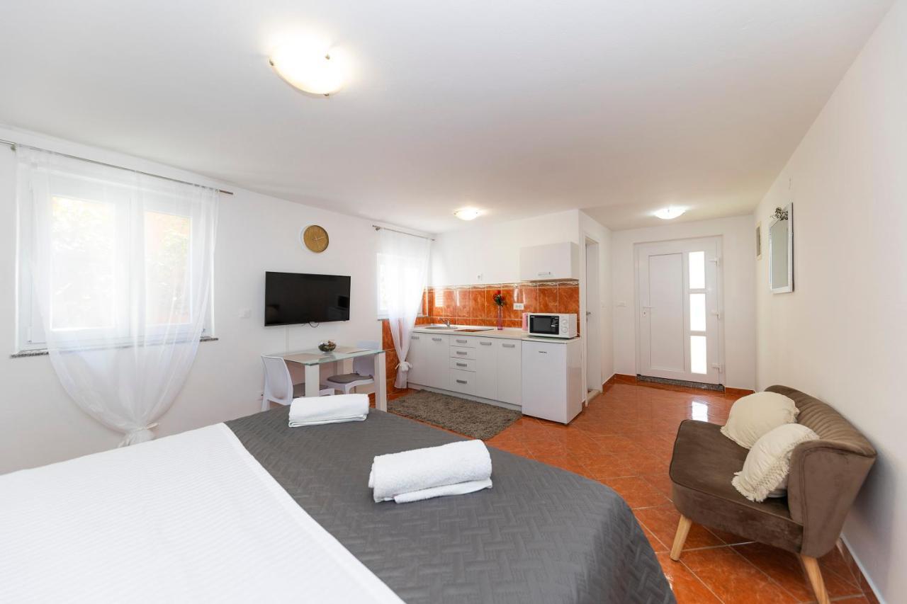 Apartmani Valentina Zadar Exterior foto